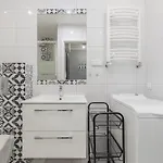 Emilii Plater Chic By Bookinghost Apartman
