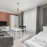 Emilii Plater Chic By Bookinghost Szczecin