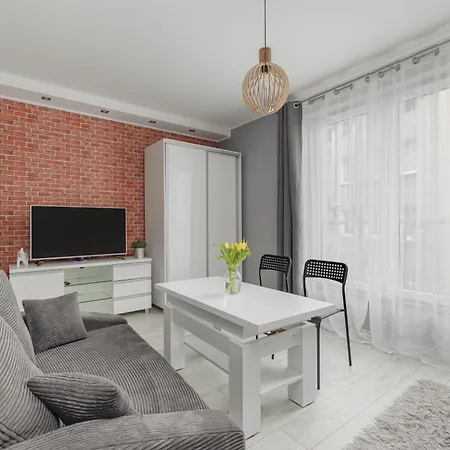 Emilii Plater Chic By Bookinghost * Stettin