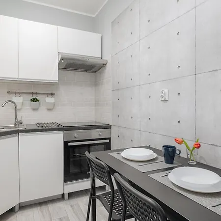 Apartment Emilii Plater Chic By Bookinghost *