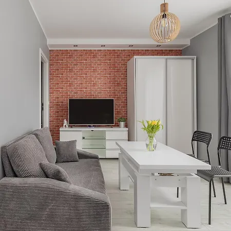 Emilii Plater Chic By Bookinghost * Stettin