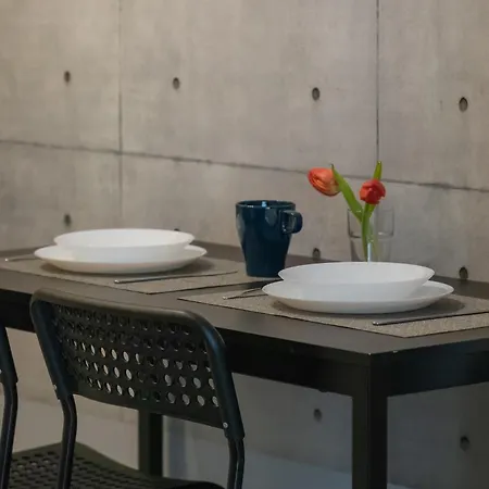 Emilii Plater Chic By Bookinghost Stettin